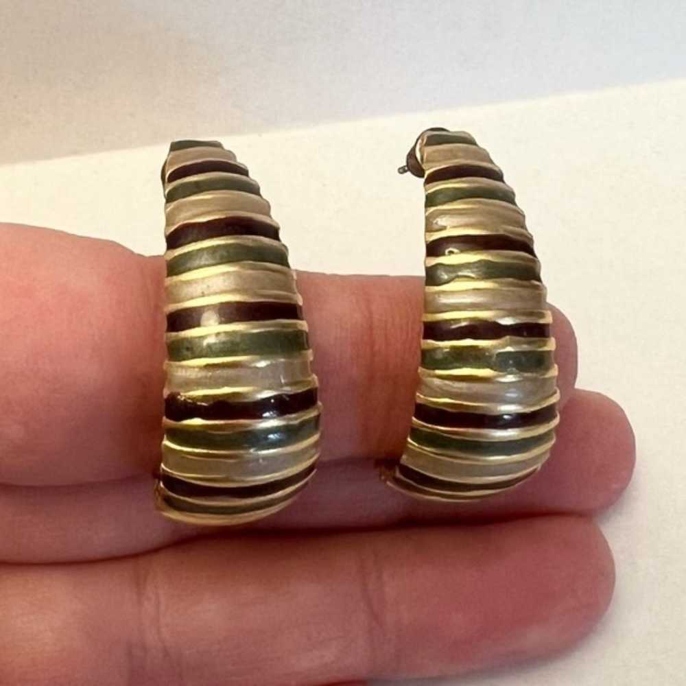 Vintage Striped Hoop Earrings Gold Tone Open Half… - image 3