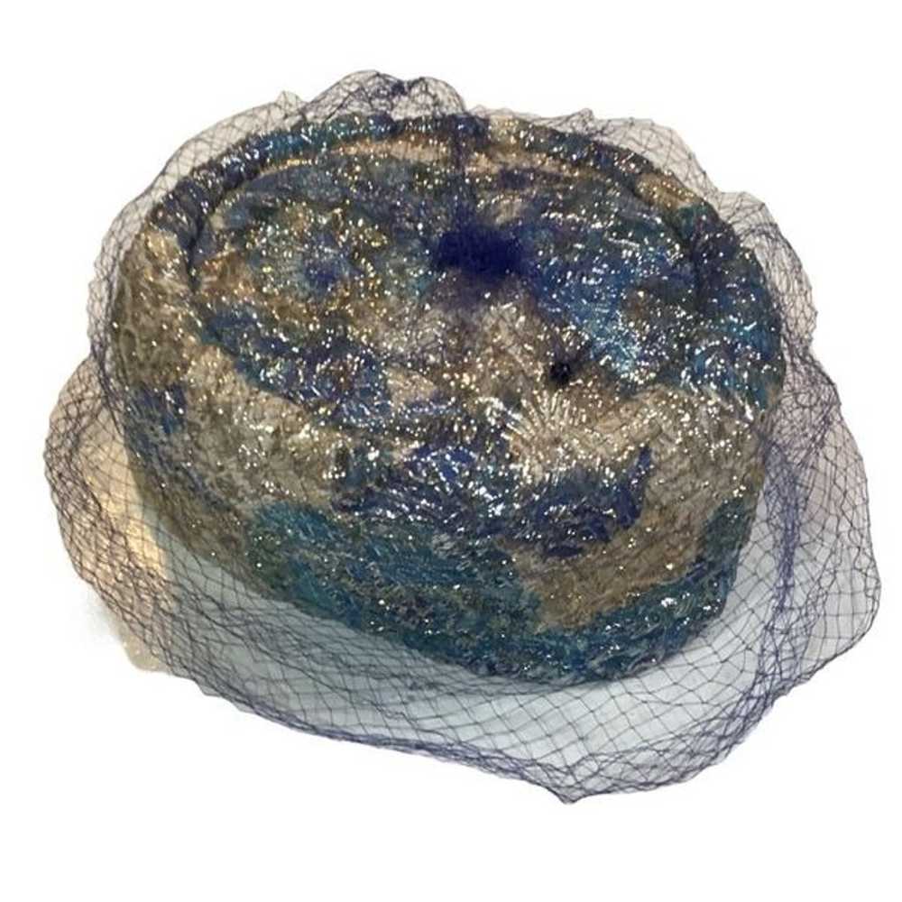 Vintage 1950s Pillbox Hat With Netting - image 6