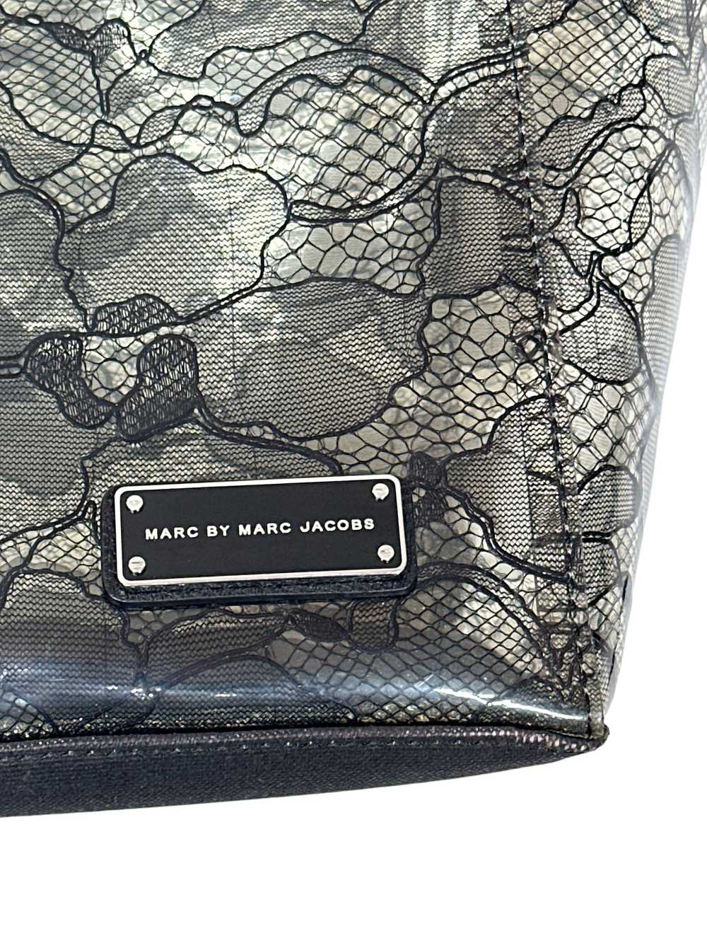 Trend: Marc Jacobs Lace Lucite Bag - image 3