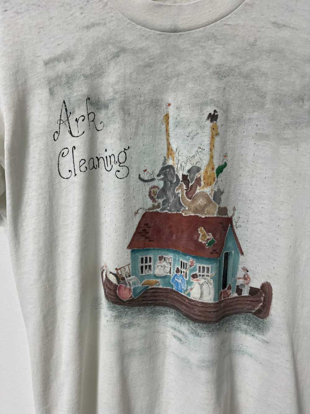 ‘70s Ark Cleaning Hand-Painted Graphic T-Shirt - … - image 3