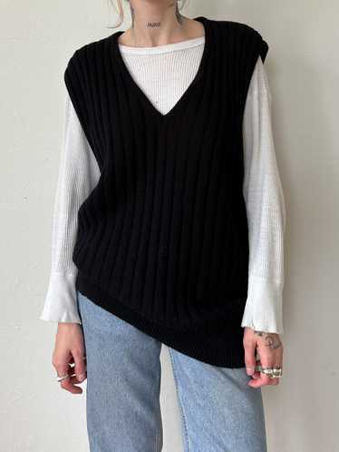 1980s Black Pullover Sweater Vest