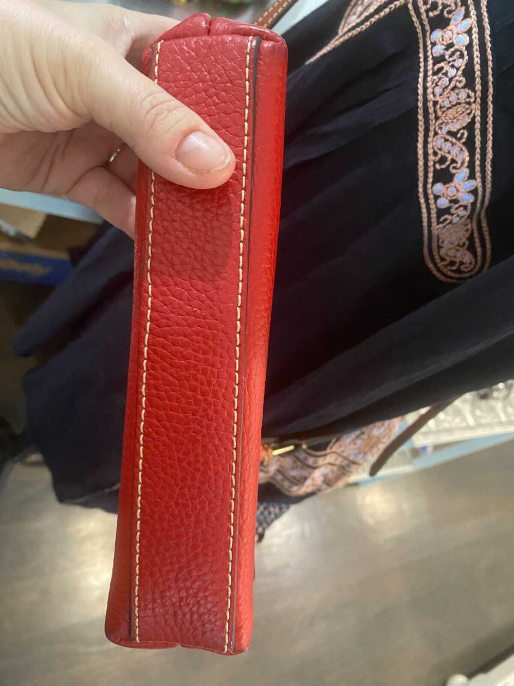 AUTH DOONEY & BOURKE RED PEBBLED LEATHER CROSSBOD… - image 9