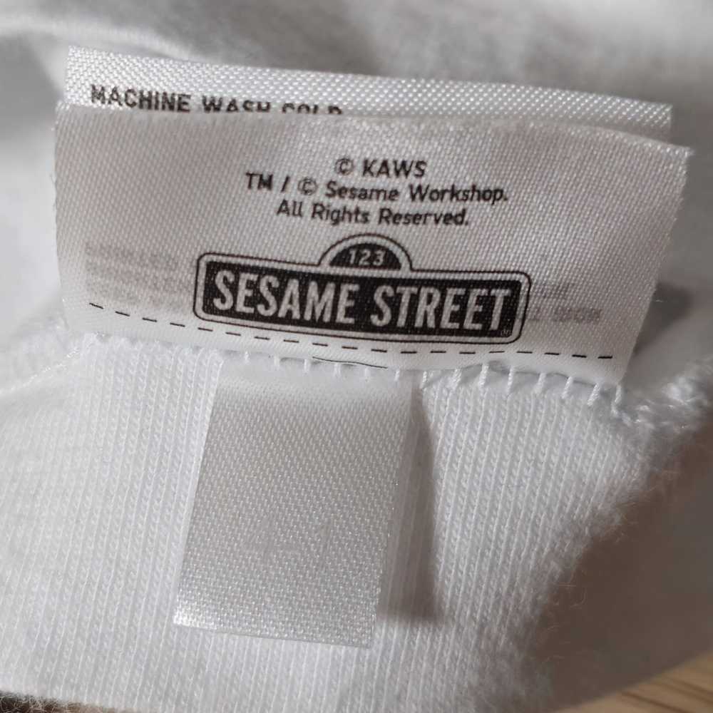 Kaws × Uniqlo Kaws x Sesame Street SS18 T Shirt - image 6