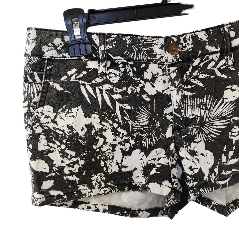 Other Roxy Black White Floral Shorts Size 5 Junio… - image 2