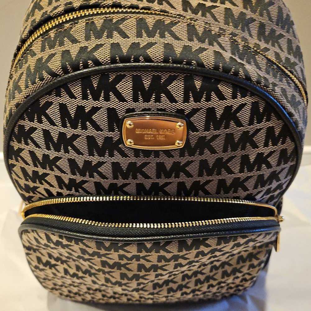 Backpack - image 9