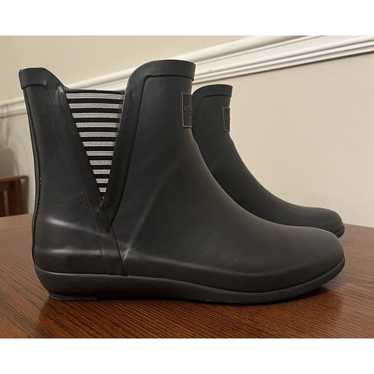 London Fog Rain Boots Women's Size 9 Black Piccad… - image 1