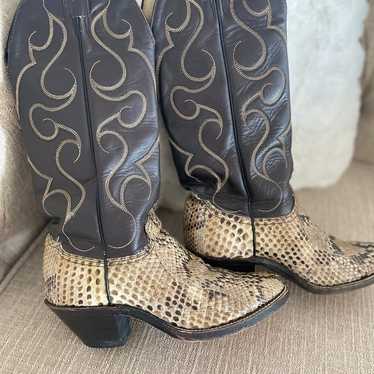 Fake snakeskin cowboy boots hotsell