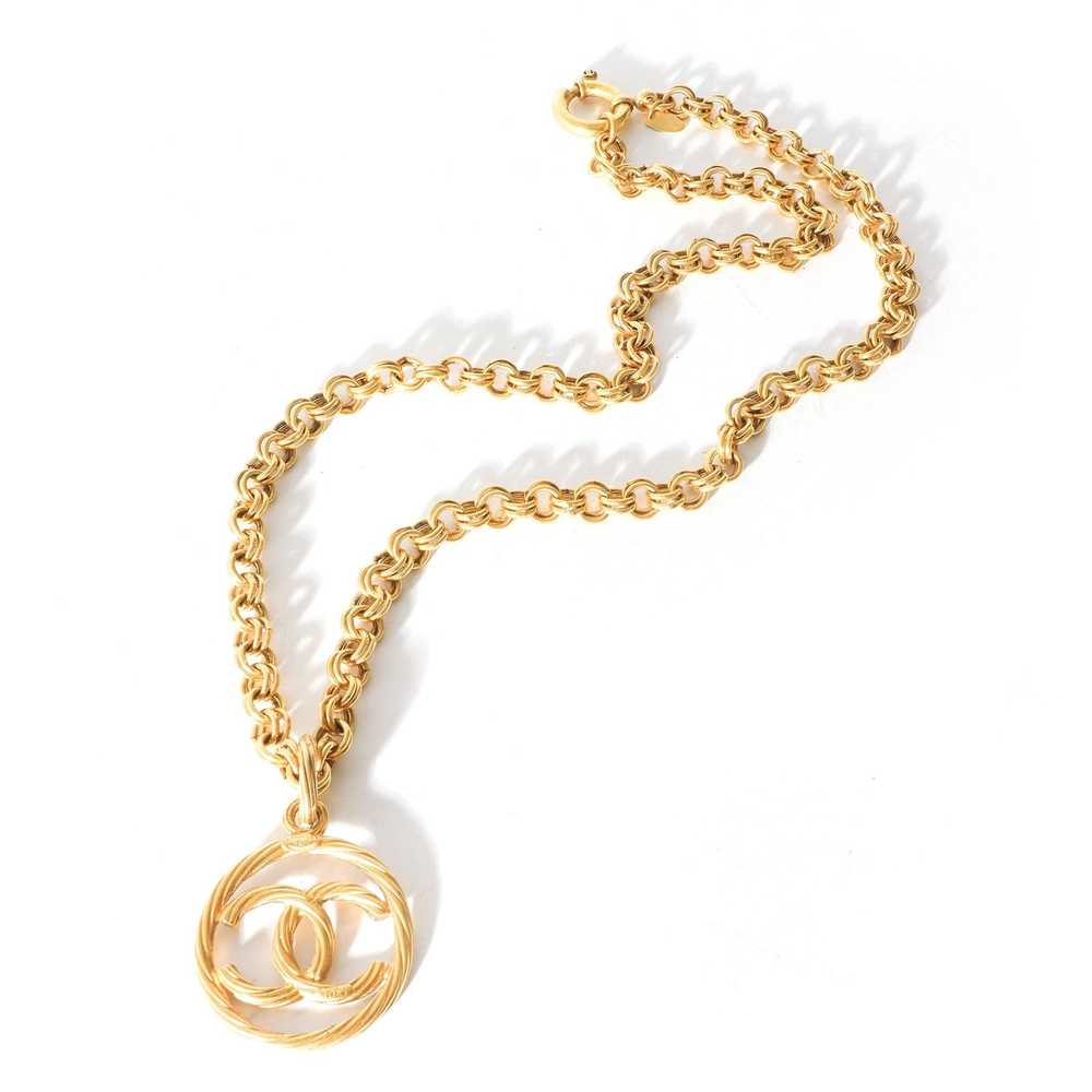 Chanel Chanel 1993 Encircled CC Necklace in Gold … - image 2