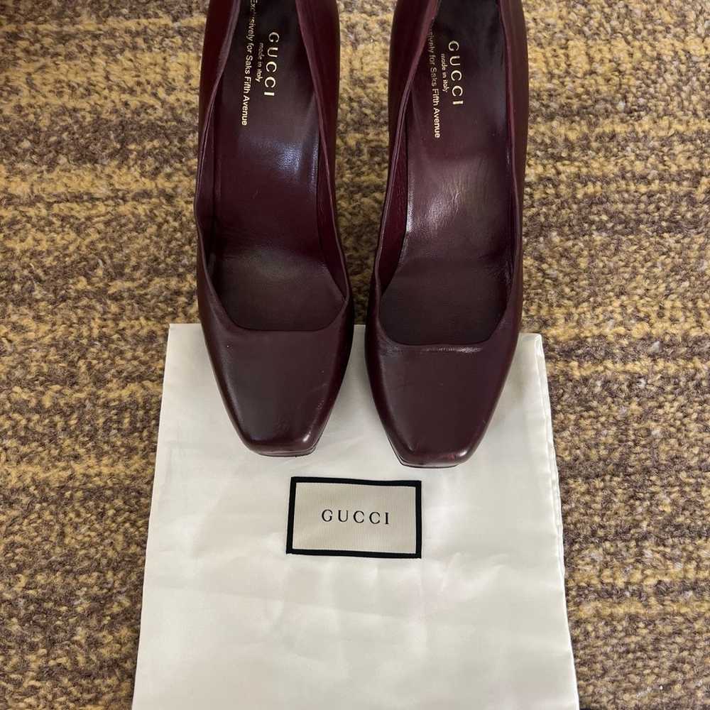 Gucci womens shoes size 7 - image 1