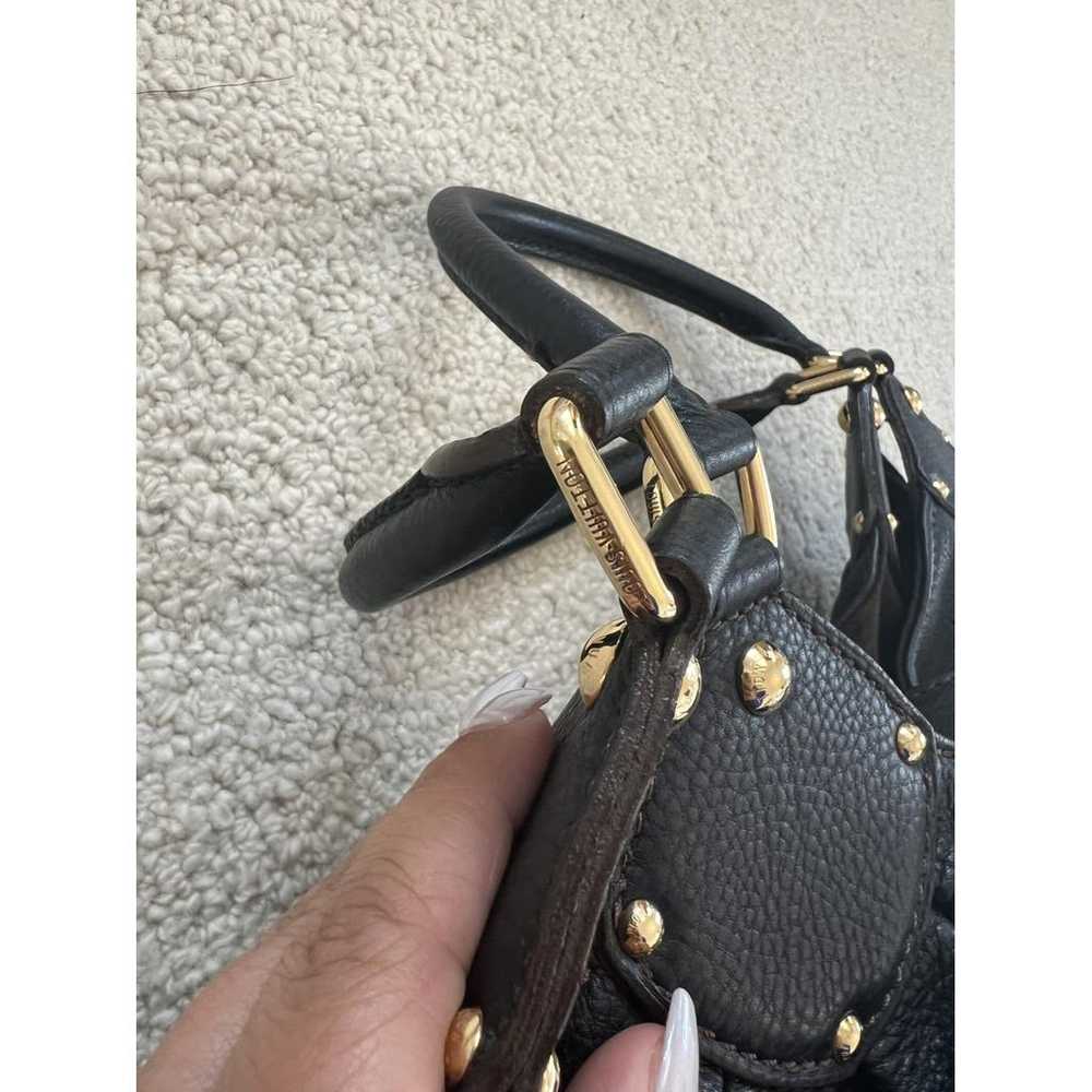 Louis Vuitton Mahina leather crossbody bag - image 7