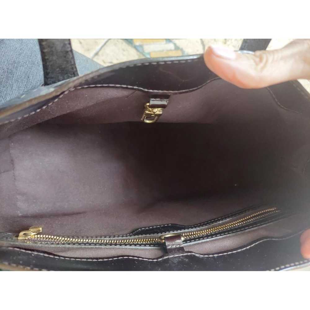 Louis Vuitton Wilshire patent leather handbag - image 5