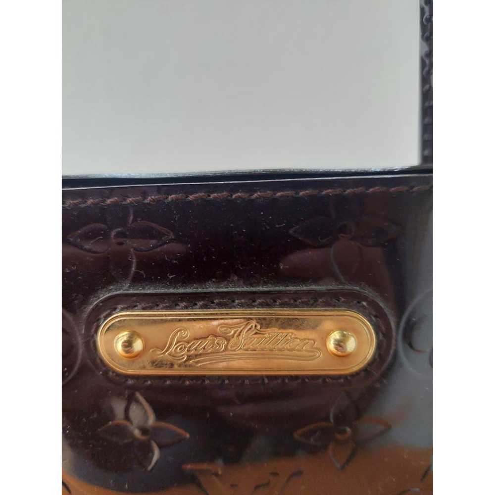 Louis Vuitton Wilshire patent leather handbag - image 6
