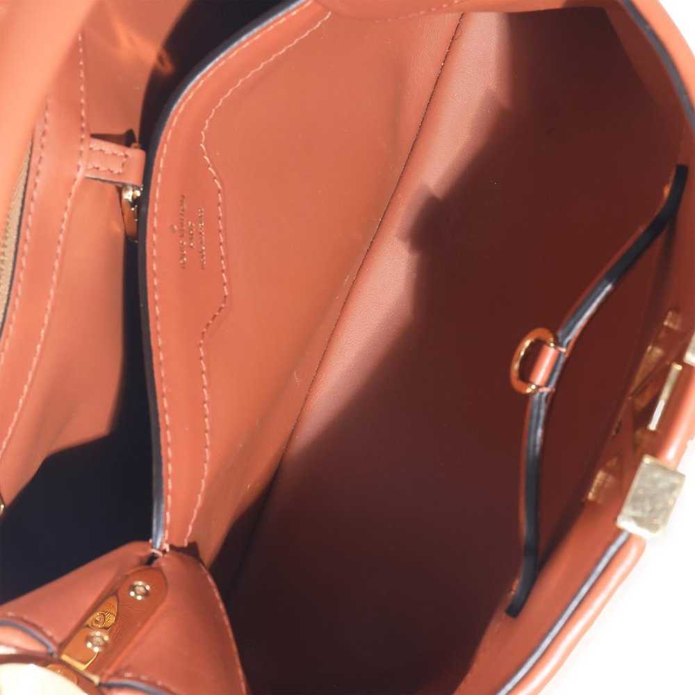 Louis Vuitton Capucines leather handbag - image 7