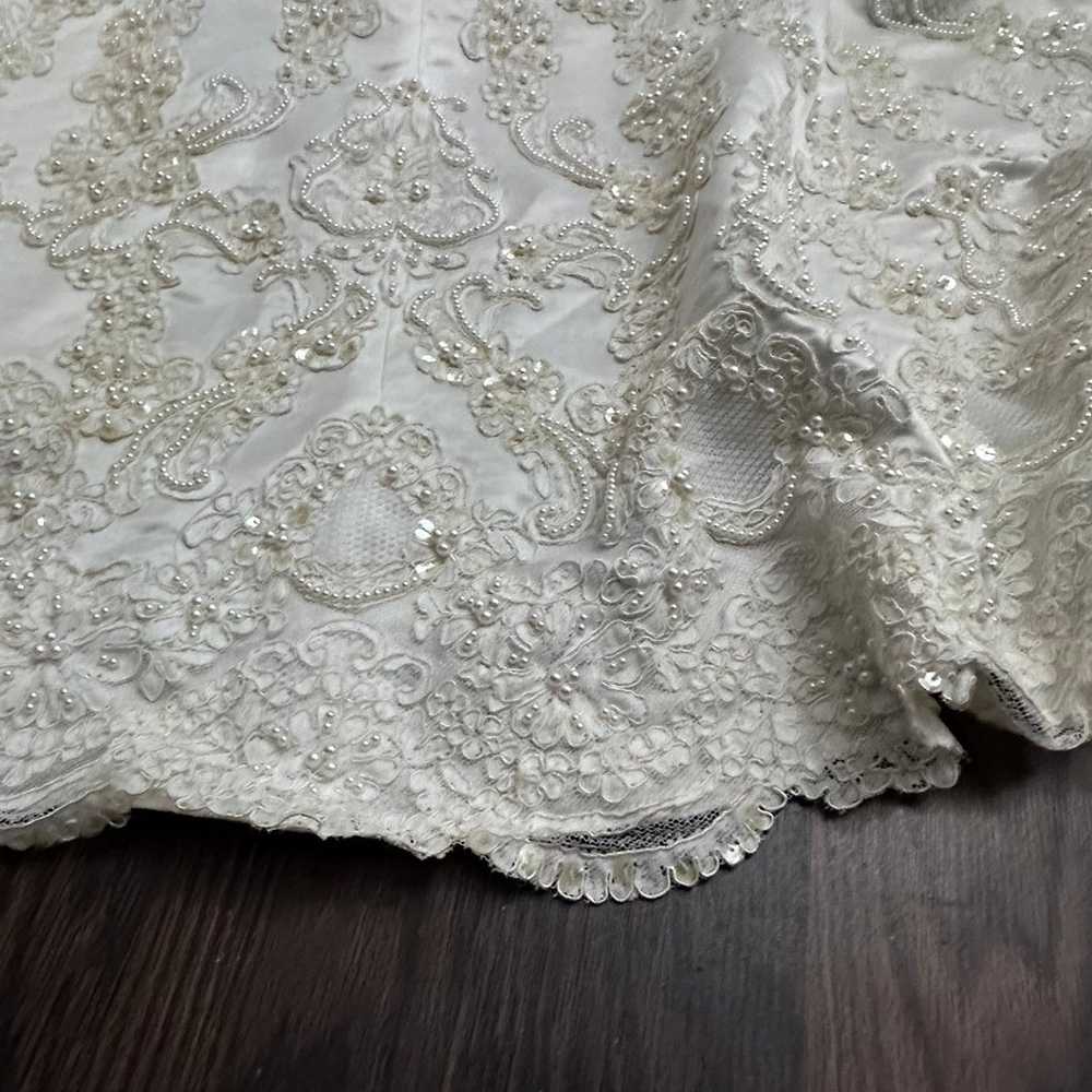 Vintage wedding skirt translates to a size 4 beau… - image 2
