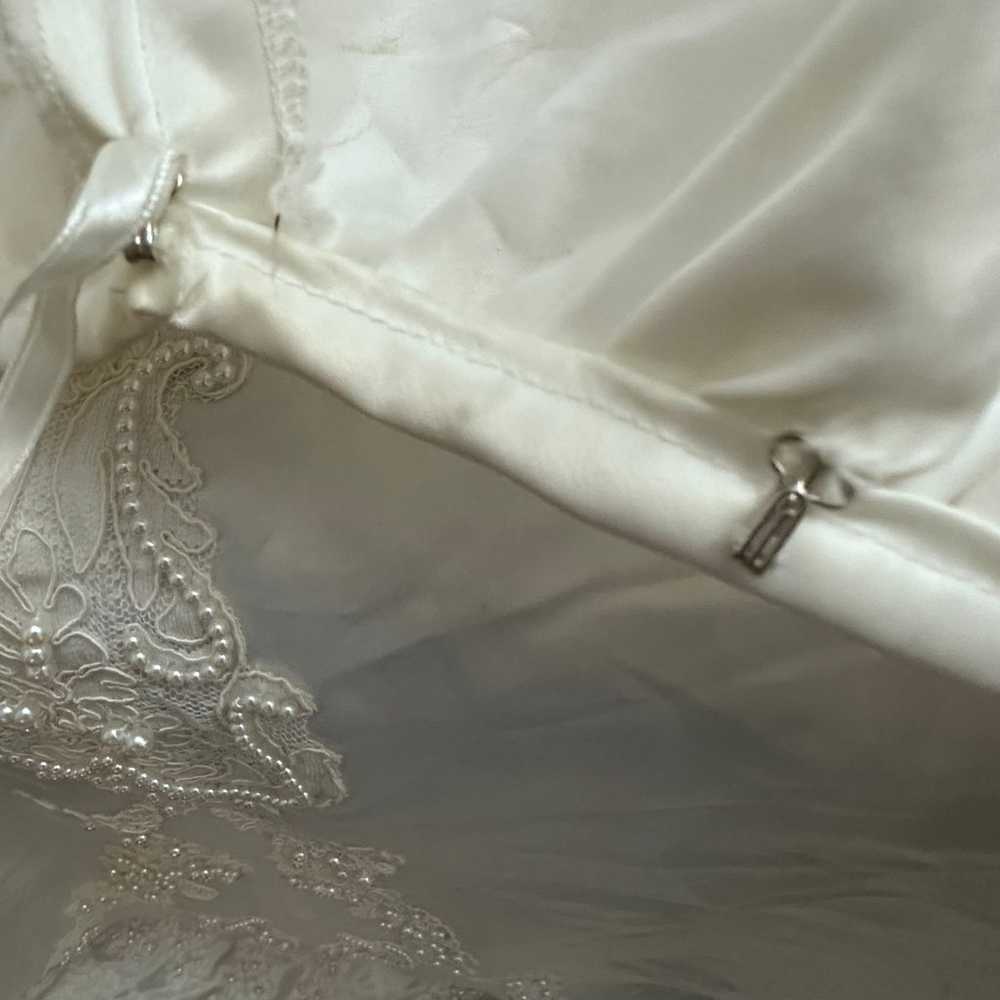Vintage wedding skirt translates to a size 4 beau… - image 4