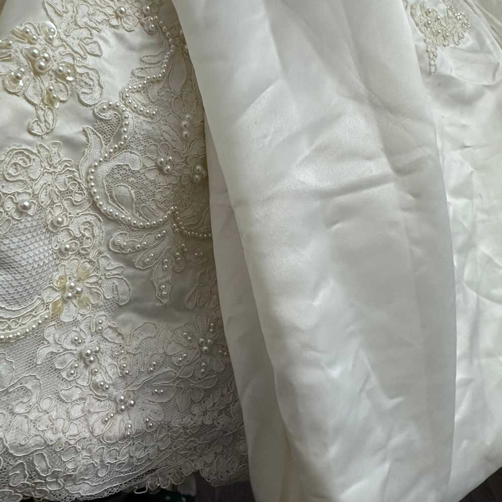 Vintage wedding skirt translates to a size 4 beau… - image 6