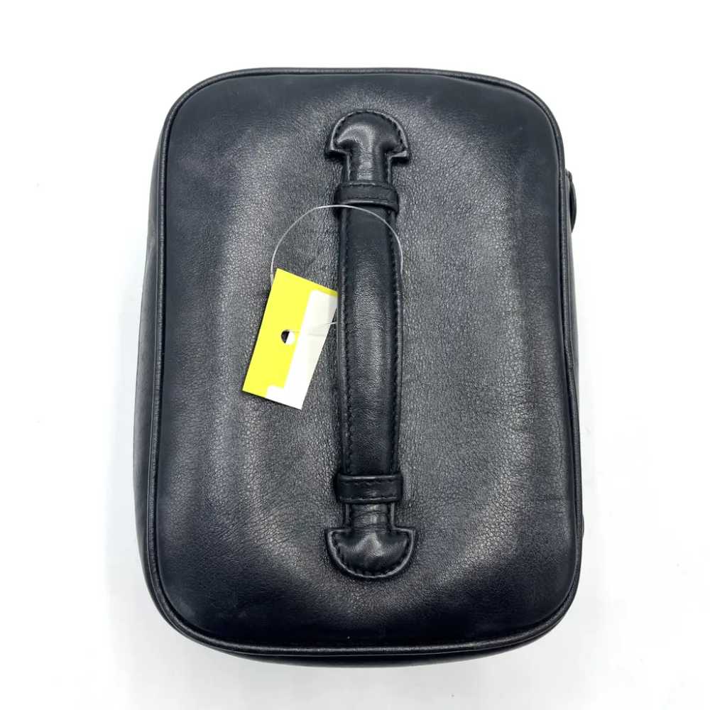 Chanel Leather vanity case - image 5