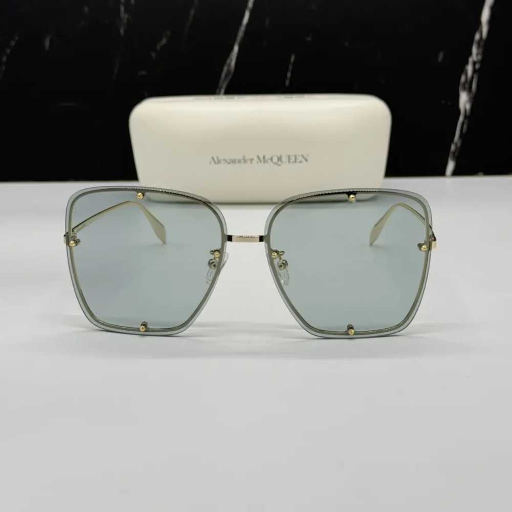 Alexander McQueen Oversized sunglasses - image 2