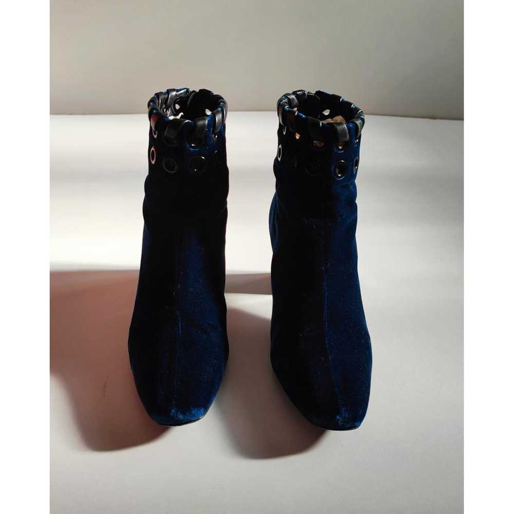 Fendi Velvet boots - image 2