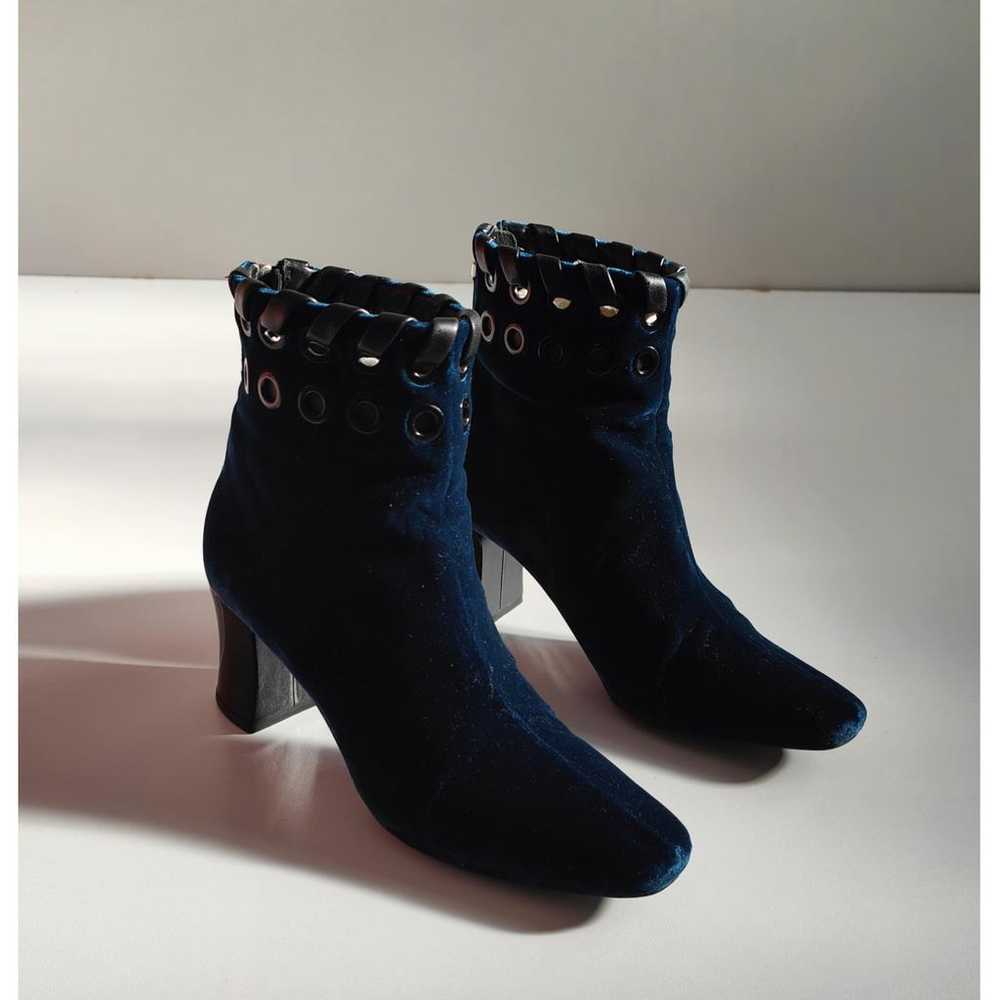 Fendi Velvet boots - image 3