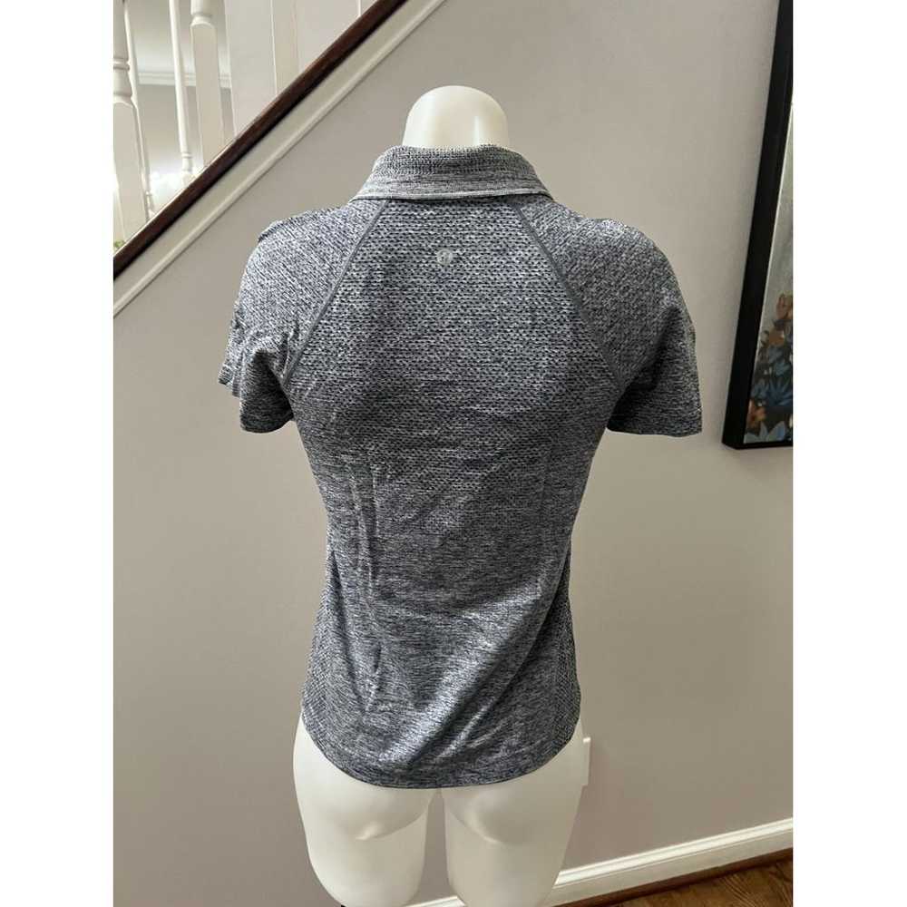 Lululemon T-shirt - image 4