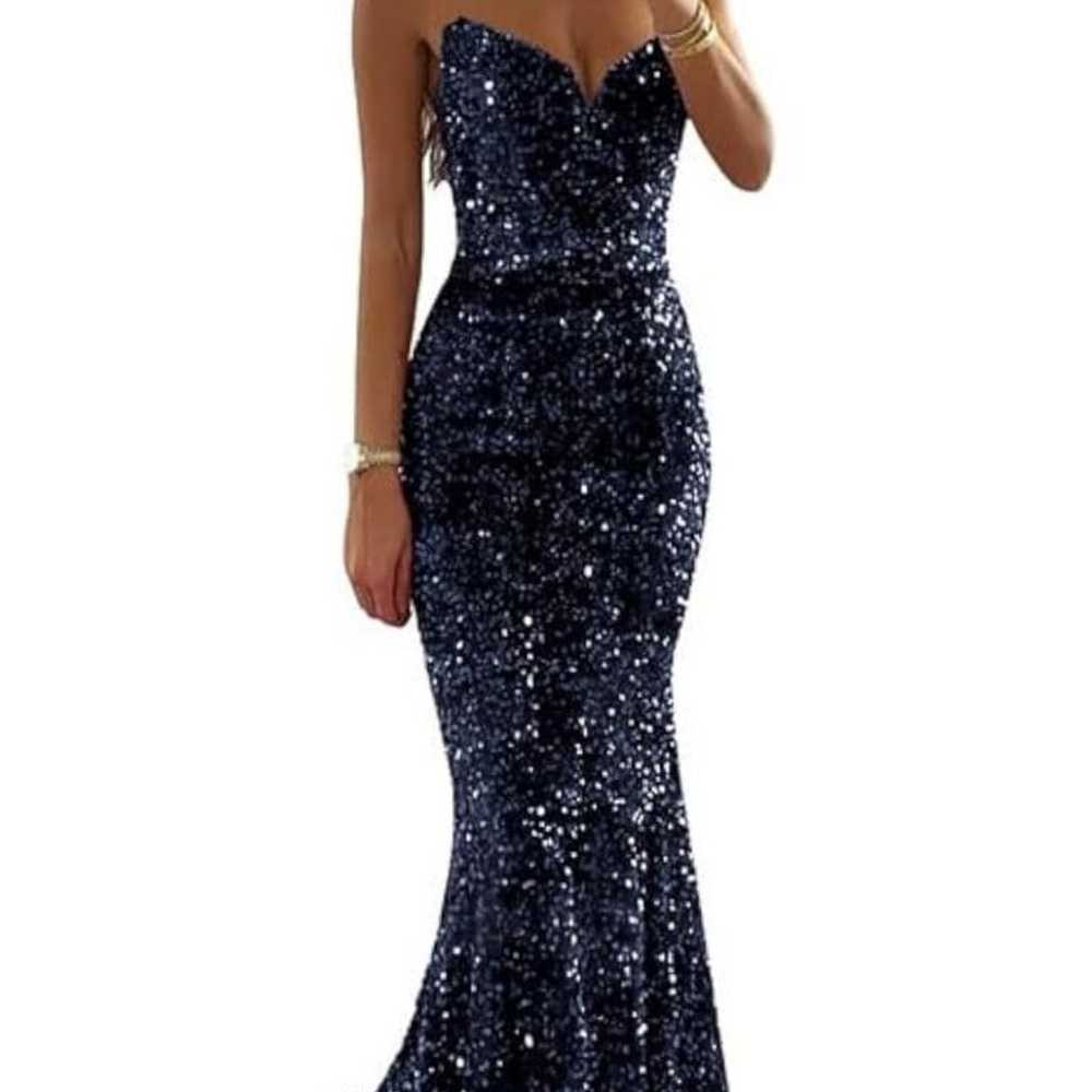 Beautiful Strapless Sequin Gown - image 2