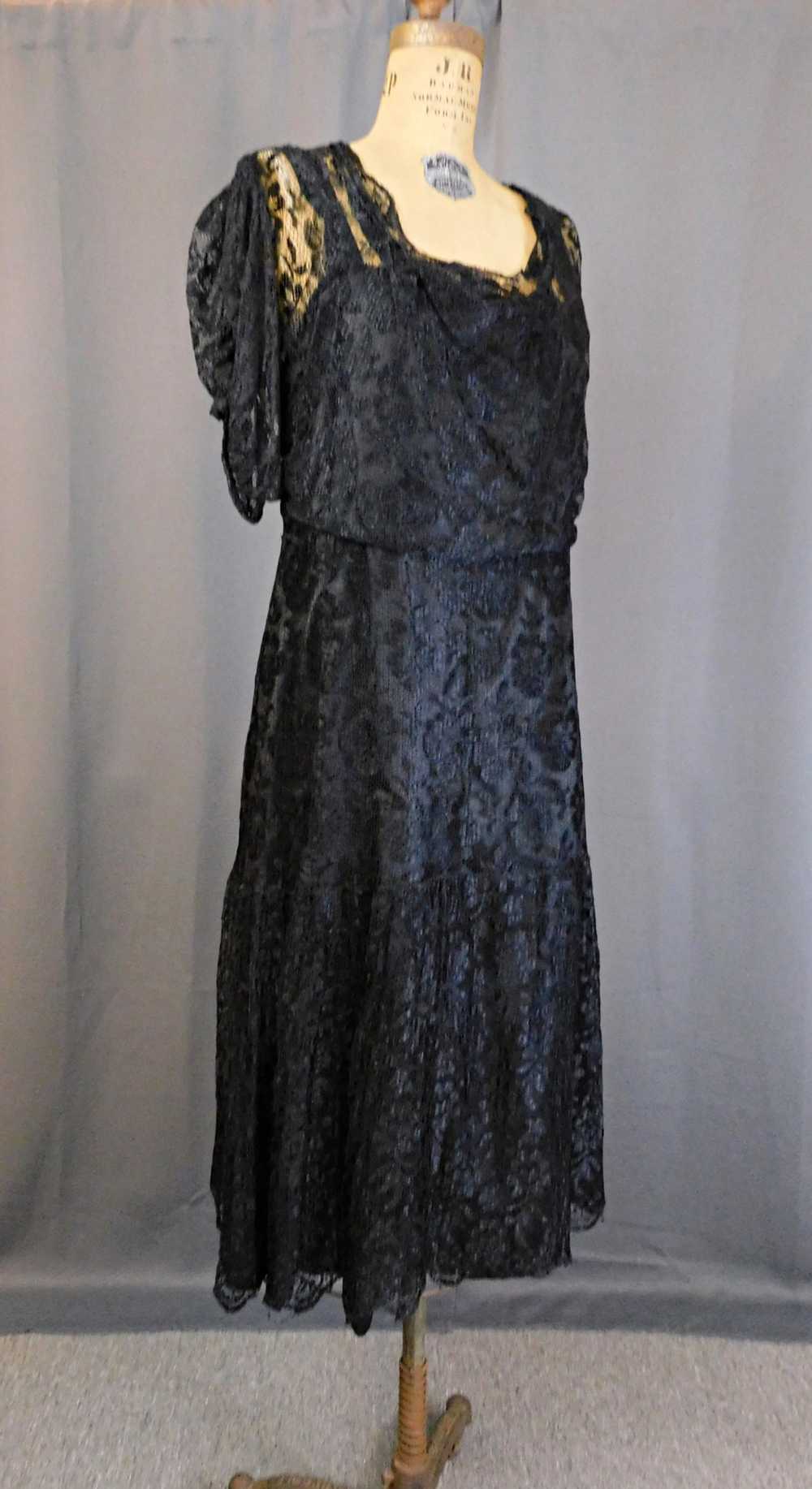 Vintage 1930s Black Lace Dress with Button Back, … - image 6