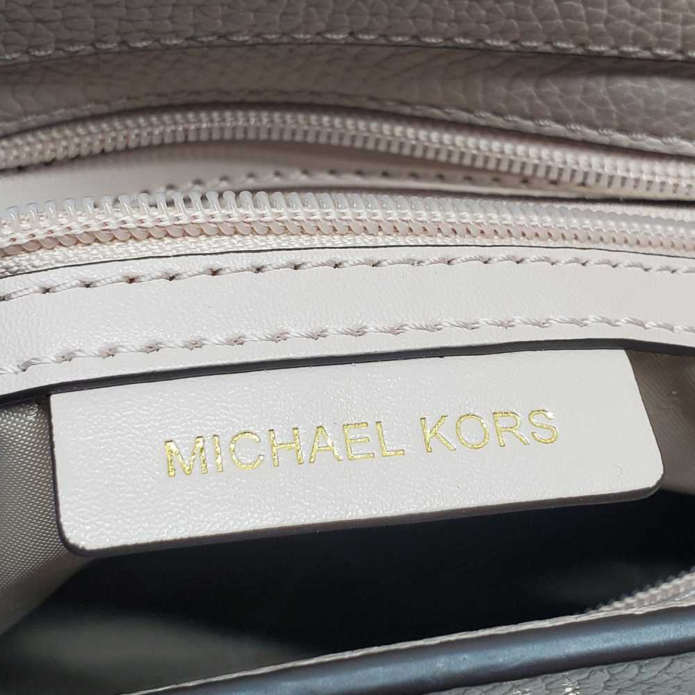 Michael Kors Beige Pink Pebbled Leather Shoulder … - image 4