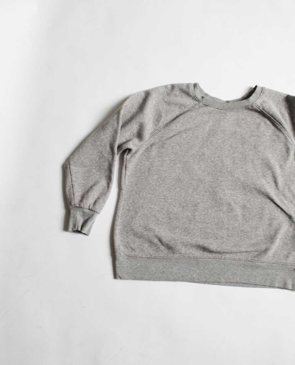 atheltic gray sweatshirt - image 3