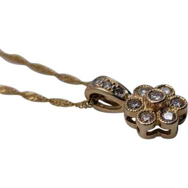 14k Flower .25ctw Diamond Pendant Necklace 17.5".… - image 1