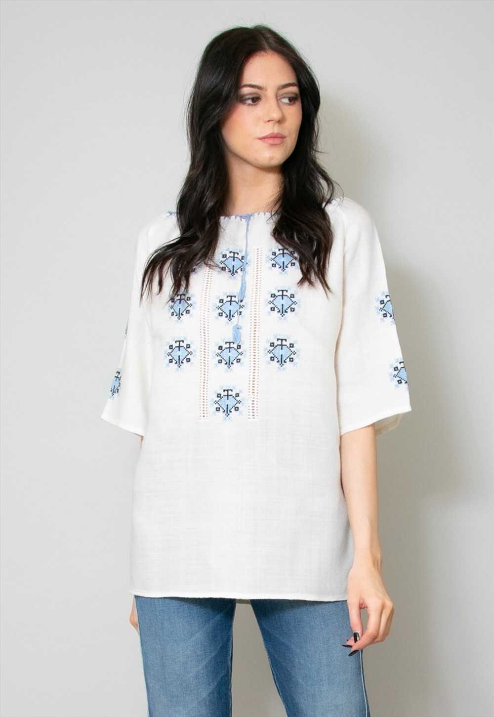 70's Vintage White Hungarian Folk Blue Embroidery… - image 3