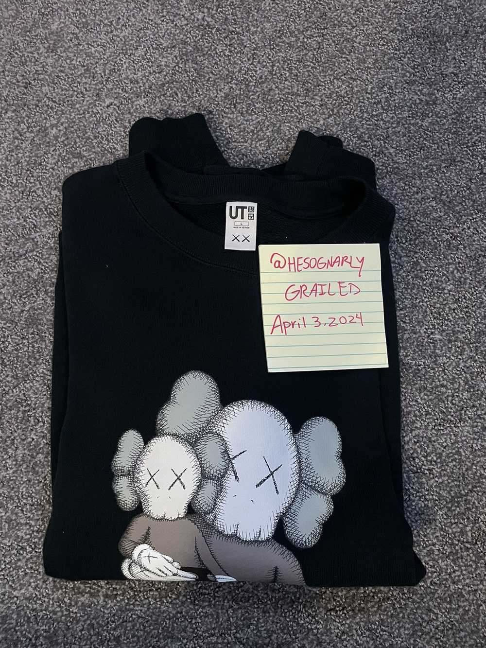 Kaws × Uniqlo Uniqlo Kaws Sweatshirt - image 4