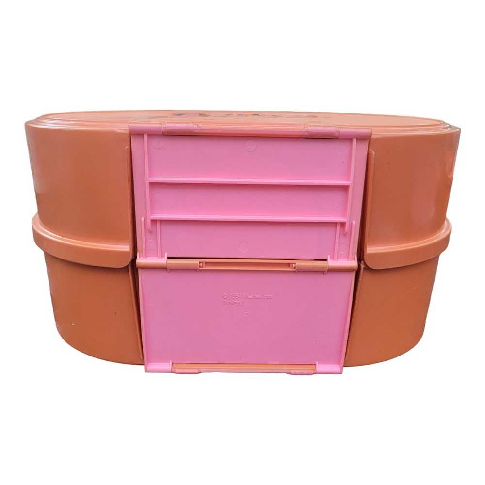 Vintage 90s Barbie Caboodle Pop Up Playhouse - image 2