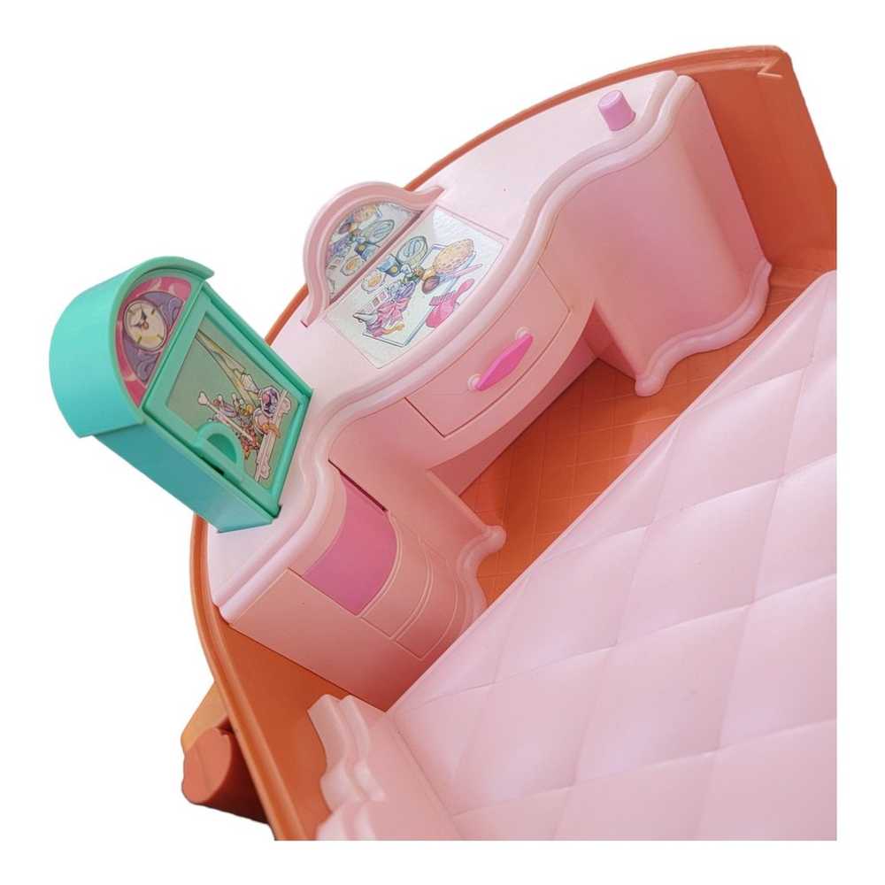 Vintage 90s Barbie Caboodle Pop Up Playhouse - image 6