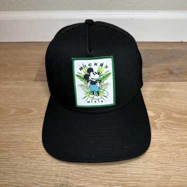 Neff NWOT Disney Collection Neff Mickey Mouse M28 
