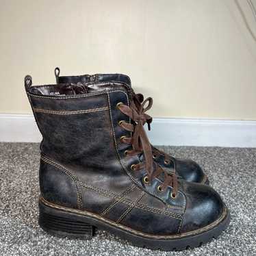 Vintage Mudd Y2K style combat boots