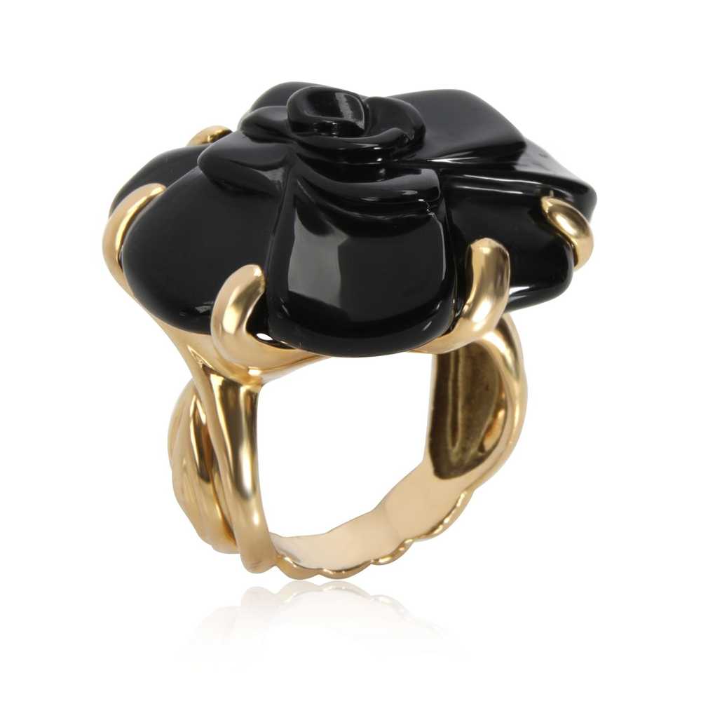 Chanel Chanel Camelia Onyx Ring in Yellow Gold - image 3