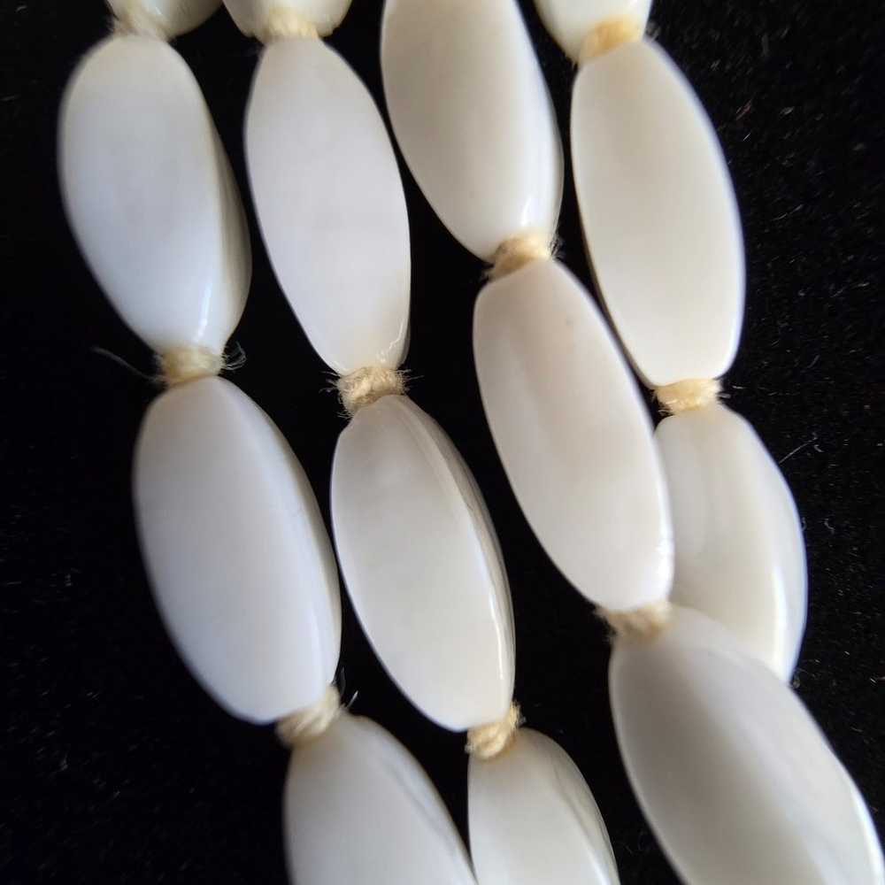 Milk glass beaded Flapper necklace - image 2