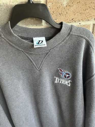 Vintage Tennessee Titans sweater from 90s-2000s