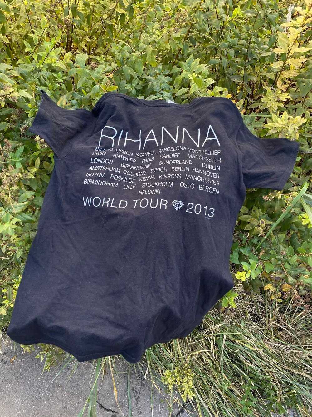 Band Tees × Rihanna × Streetwear Rihanna DIAMONDS… - image 2