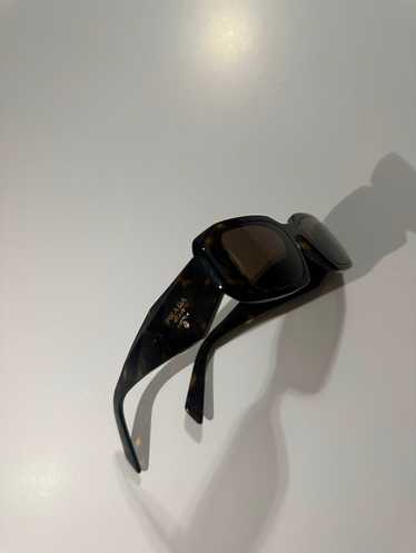 Prada Prada Sunglasses Tortoise Frame Brown Lens-R