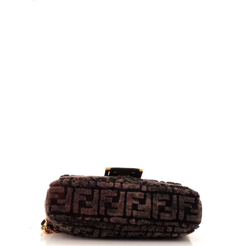FENDI Midi Baguette Chain Bag Zucca Shearling Med… - image 4