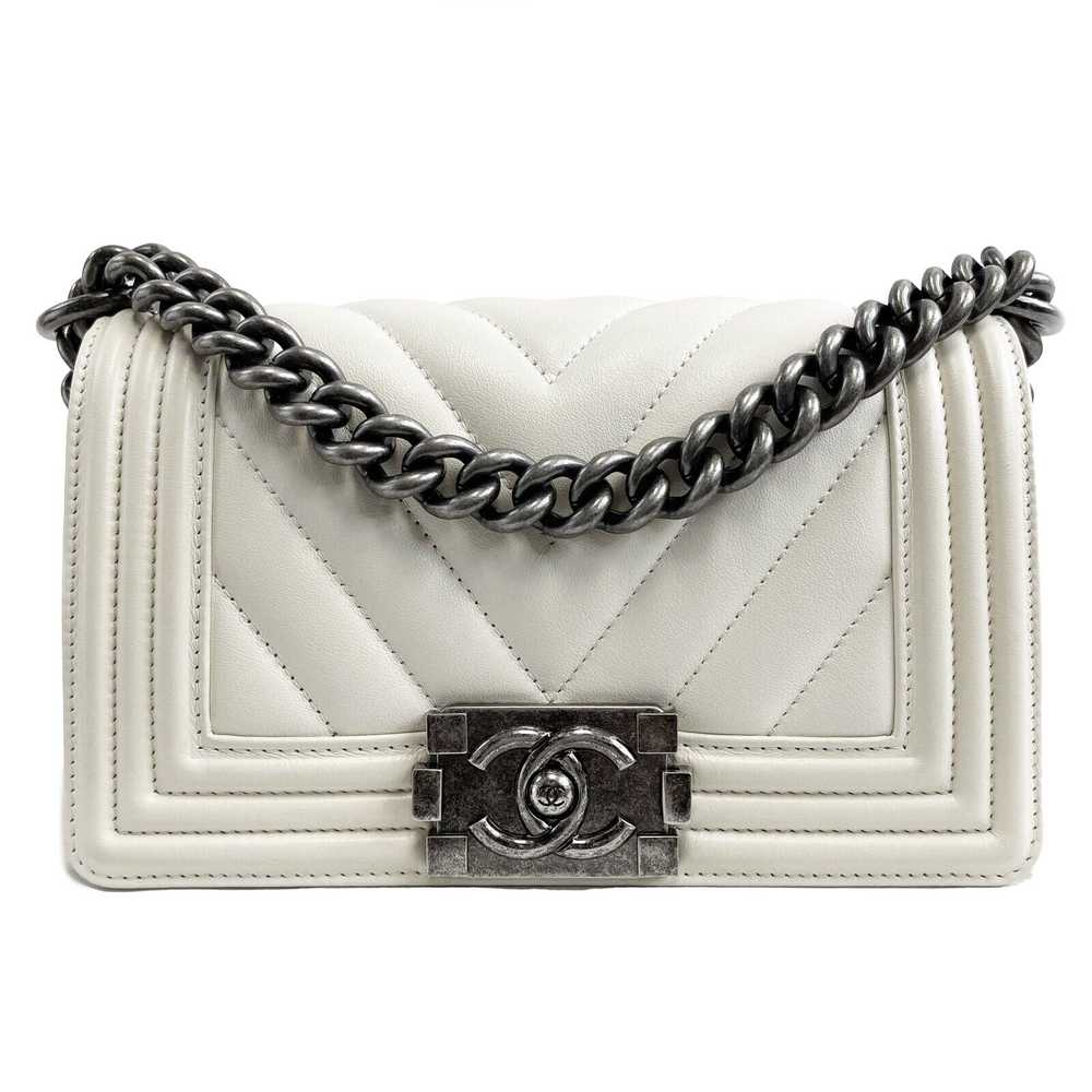 CHANEL Boy Flap Chevron Quilted White Shoulder Ba… - image 1