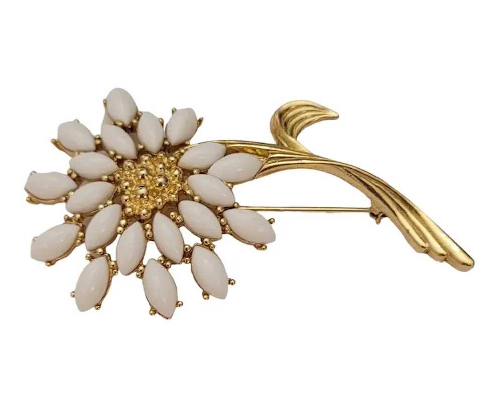 Trifari TM Gold Tone White Plastic Rhinestone Ste… - image 2