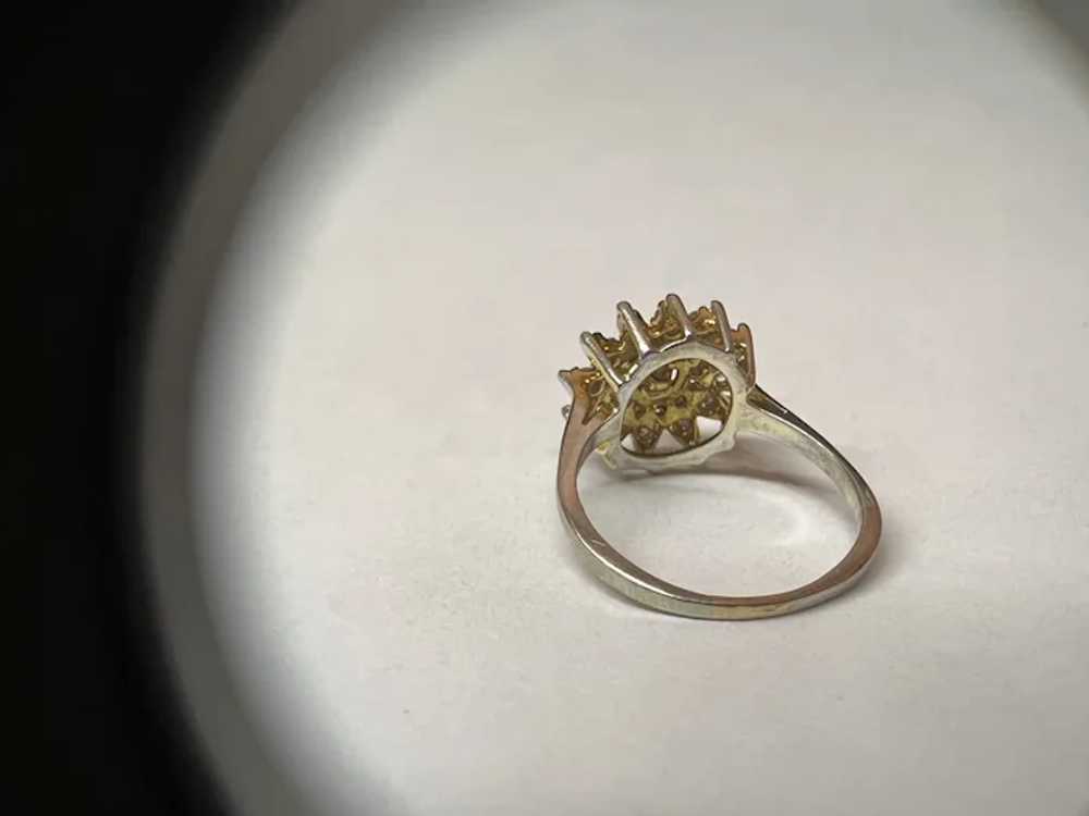 Vintage 14k Gold and Diamond Sunflower Ring - image 3