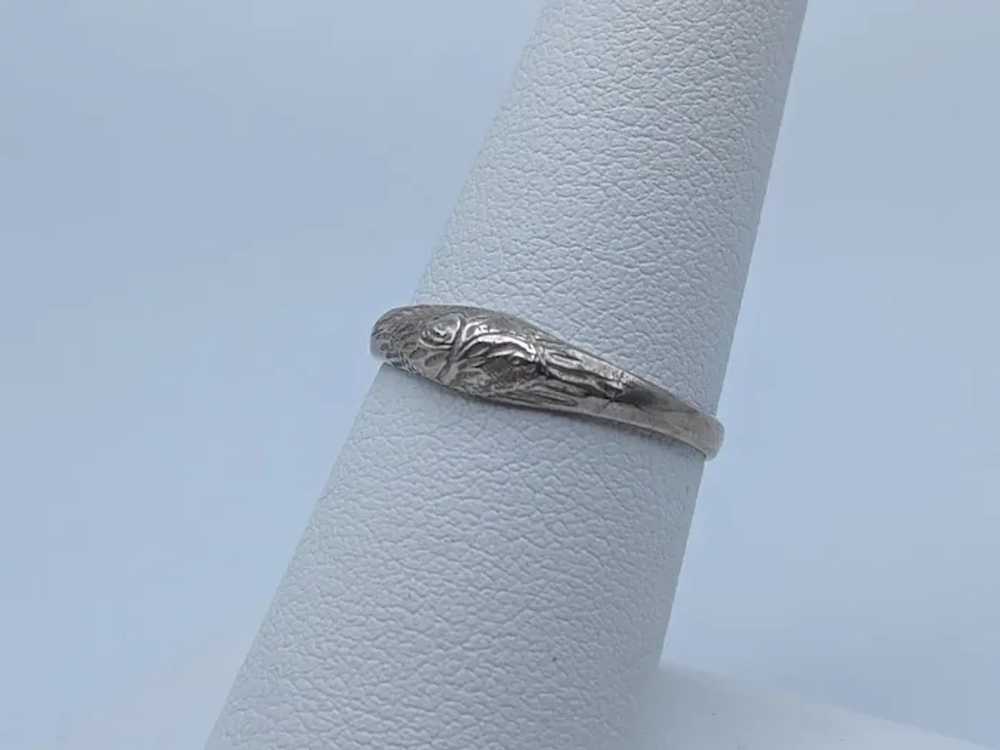 Sterling Silver Etched Design Ring. Vintage Sterl… - image 2