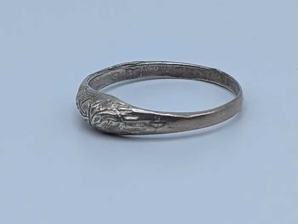 Sterling Silver Etched Design Ring. Vintage Sterl… - image 4