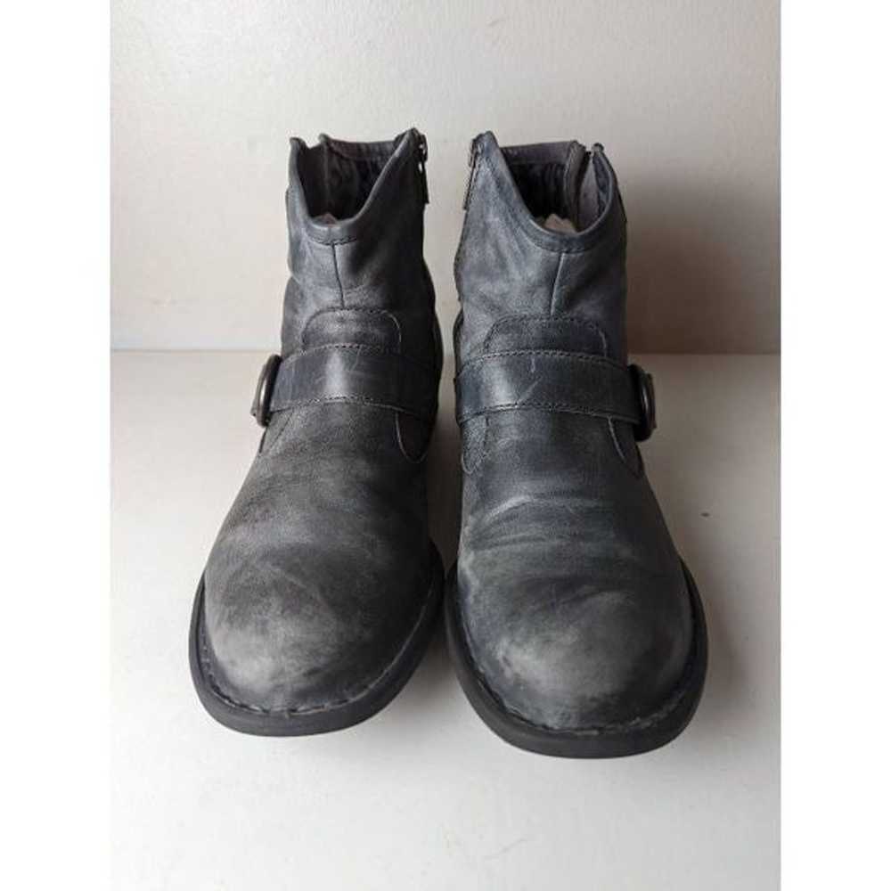 BORN Regis Grey Leather Ankle Boot Size 10 - image 4