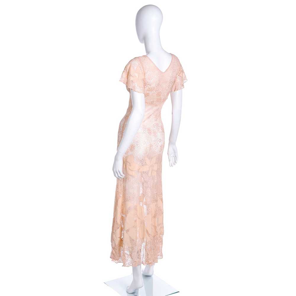 1930s Peach Lace Vintage Dress w/ Silk Floral App… - image 8