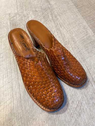 Brand Unknown Brown woven leather mules (6.5) |…
